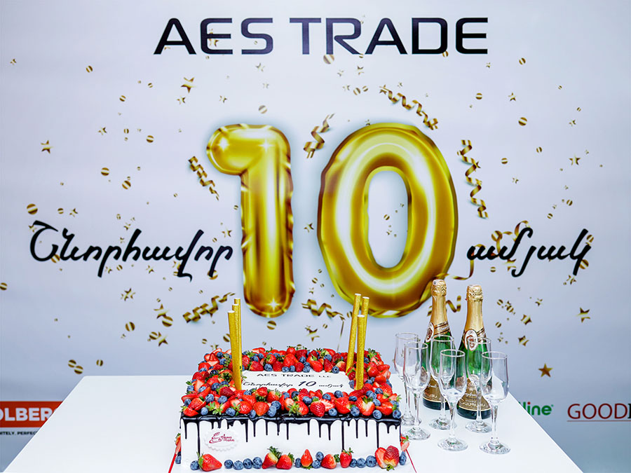 ԱԷՍ ԹՐԵՅԴ 10 ԱՄՅԱԿ